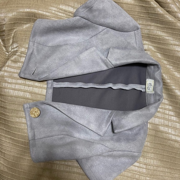 Small cropped blazer - Picture 2 of 3